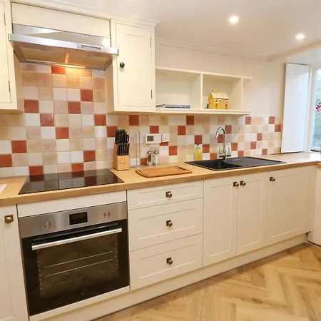 The Old Dairy بيت للعطل *